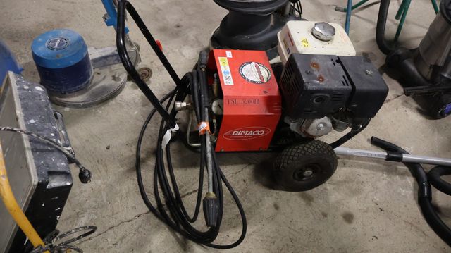 Nettoyeur haute pression moteur thermique DIMACO, moteur Honda GX...
