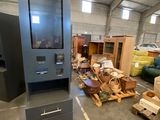 a machine that is sitting in the middle of a room
