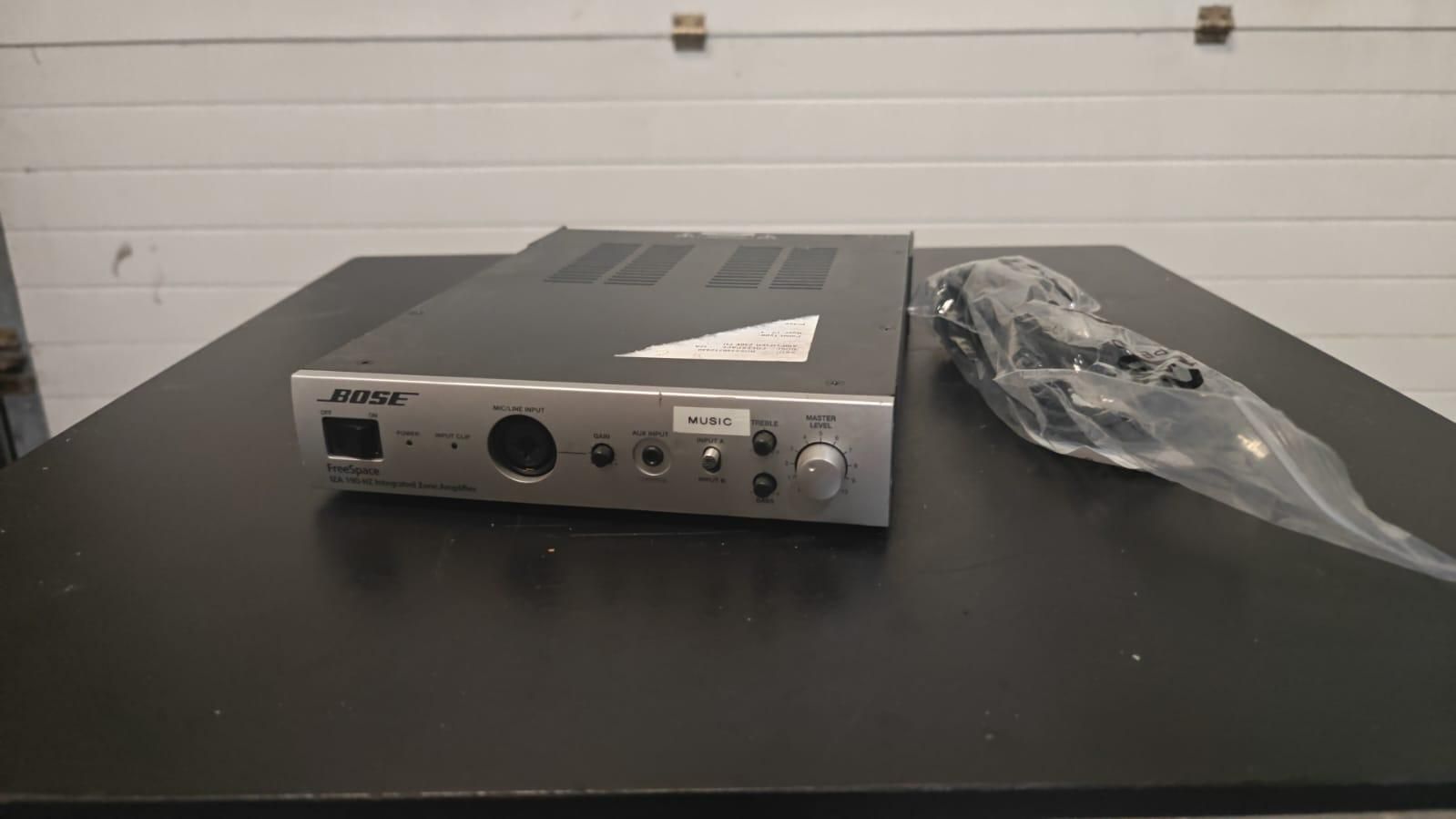 Amplificateur de zone intégré