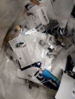 Environ 200 pièces détachées APPLE et SAMSUNG (caméras, conn… (photo 2)