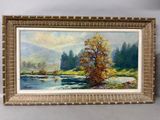 une peinture à l'huile représentant une rivière avec des arbres et des montagnes en arrière-plan