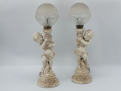 paire de lampes anciennes en verre avec cher et cher cher cher cher cher cher cher cher cher cher cher cher cher cher cher cher cher cher cher cher cher cher cher