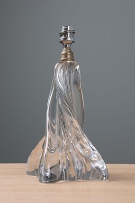 BACCARAT. Pied de lampe en cristal.