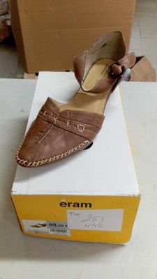 Eram pointure 40 - NEUVE, envoi Mondial relay possible