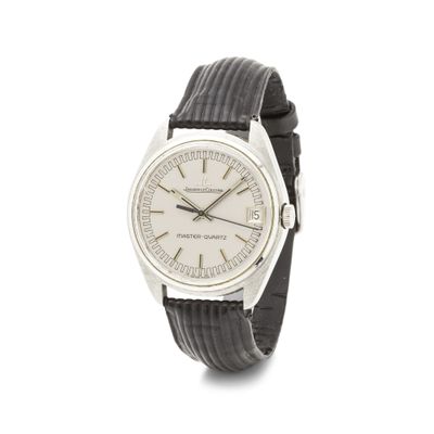 une image d'une montre-bracelet sur fond blanc