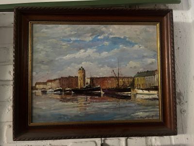 une image d'un tableau accroché au mur