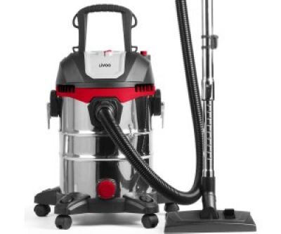 Gros plan sur un aspirateur muni d'un tuyau, sur fond blanc