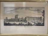 une vieille photo d'un château avec une calèche devant