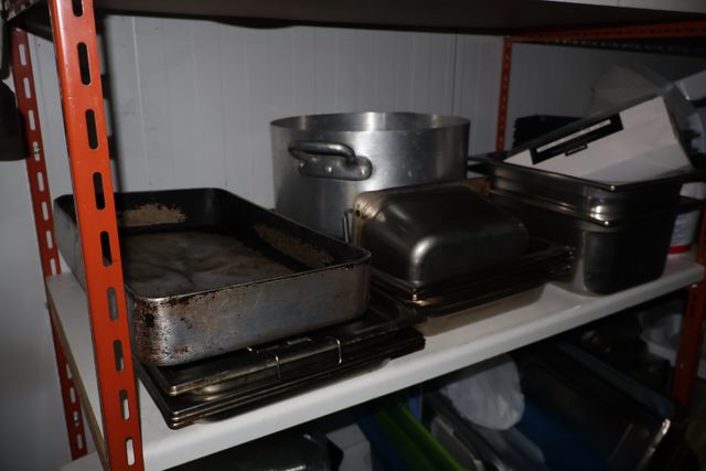 Lot : chinois, rondeau, bacs gastro