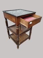 Petite table de chevet en bois de placage à deux plateaux ca… (photo 2)