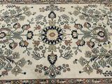 l'image d'un tapis orné d'un motif floral