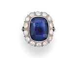 une bague en saphir et diamant