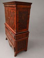 Cabinet deux corps en placage de bois de bout "oyster shell"… (photo 6)
