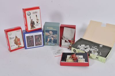 Modélisme amateur, 6 figurines métal à peindre, en boîtes (n…