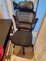 Bureau en mélaminé noir et métal noir avec deux prises angla… (photo 2)