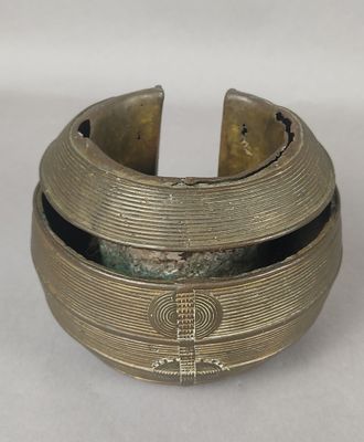 Bracelet en bronze ouvragé de style Ifé Bénin Deuxième moiti… - Photo 1