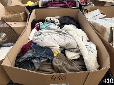 Box de vêtements - Photo 1