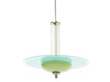un gros plan d'une lampe suspendue à un plafonnier