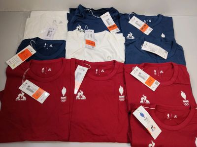 Lot de 10 tee-shirts LE COQ SPORTIF Paris 2024, diverses tai… - Photo 1