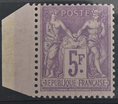 un gros plan d'un timbre sur lequel figurent deux femmes