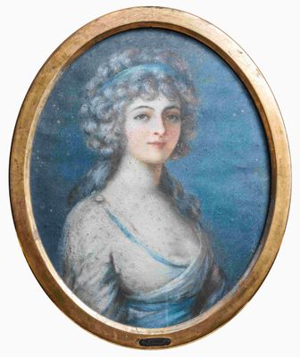 portrait d'une femme en robe bleue dans un cadre doré