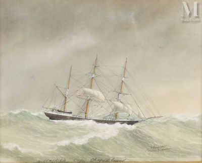 une vieille peinture représentant un bateau sur une mer agitée par temps nuageux