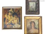 trois tableaux encadrés représentant des femmes coiffées de chapeaux et une femme en robe jaune