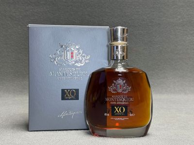 Bouteille d'Armagnac XO Marquis de Montesquiou.