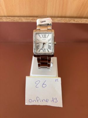 Montre Femme GUESS W0569L1 - Neuf, suite faillite - À retier…