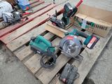 many tools that are sitting on a pallet on the ground