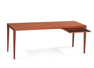Severin HANSEN (né en 1957) Large table basse quadripode for…