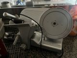 a machine that is sitting on a counter in a kitchen