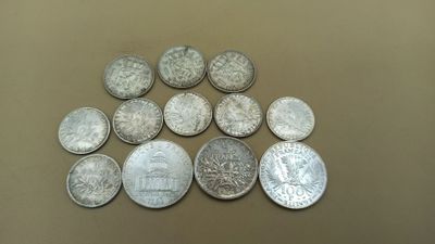 Ensemble de monnaies en argent: - Photo 1