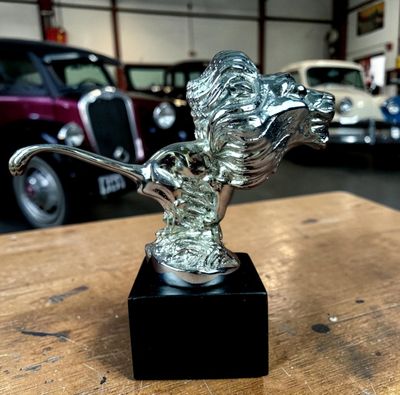 MASCOTTE: « 4ème Vitesse » - Rare mascotte d’après René BAUD…