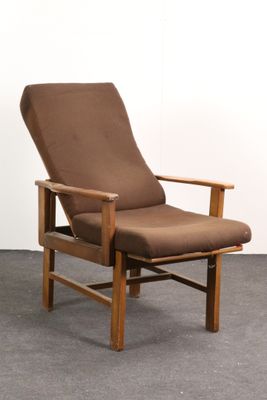 an image of a chair that is sitting in a room