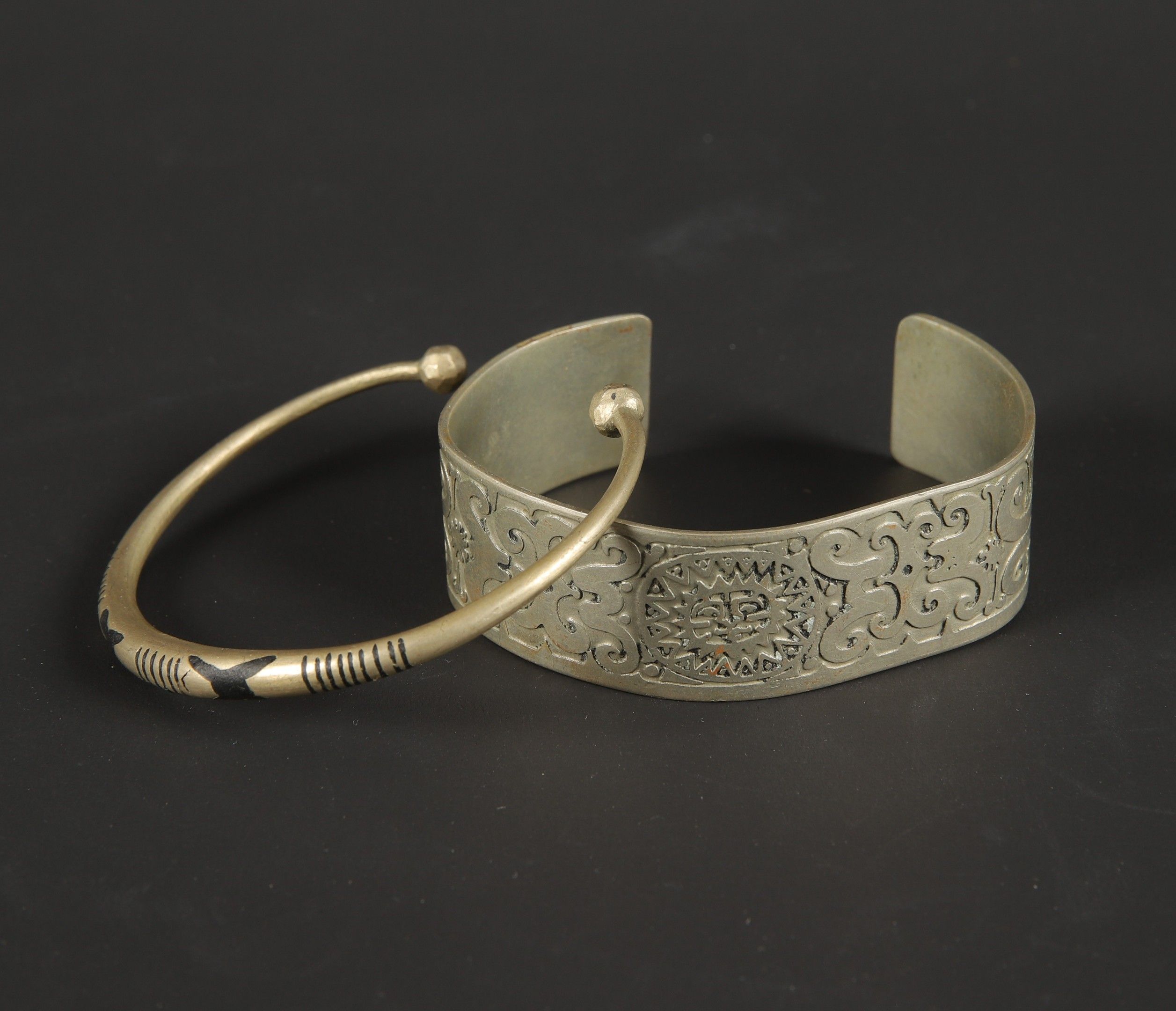 Objets d'art & Curiosités