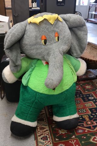 JOUET – BABAR grand format (H 110 cm), masques et jeux de société...