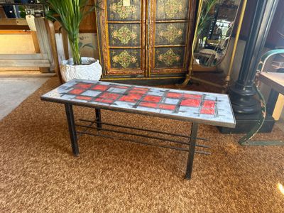 a table that has a glass top on it