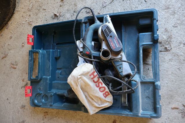 Rabot electrique BOSCH GHO 40-82C Professional