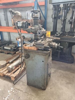 Affuteuse à outils CG (sans plaque apparente) ** Retrait des… - Photo 1