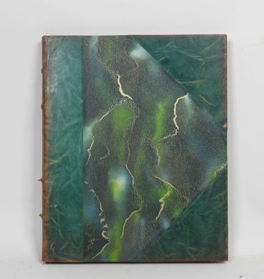 une image représentant une peinture représentant une surface marbrée verte sur un mur blanc