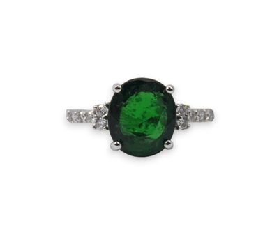 a green tourmaline and diamond ring