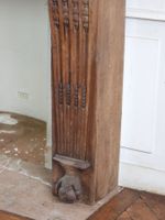 MANTEAU DE CHEMINEE en chêne mouluré et sculpté, les jambage… (photo 6)