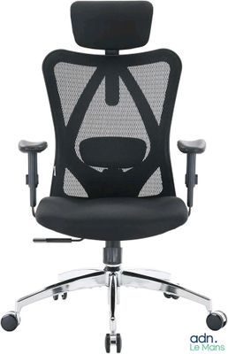 une chaise de bureau noire avec une assise noire et un piètement chromé