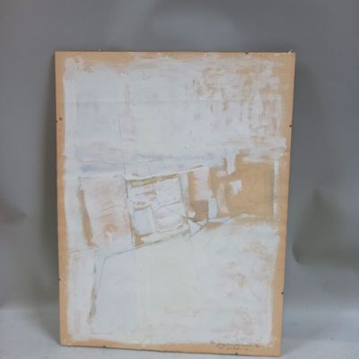 une photo d'un tableau posé sur une table, sur fond blanc