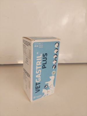 une brique de lait posée sur un plan de travail