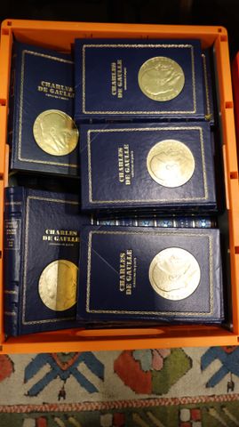 Robert ARON : Histoire des années 40. 10 volumes. Charles De GAUL...