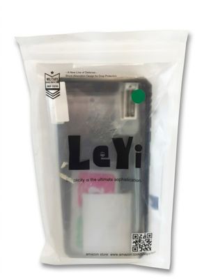 un sac en plastique contenant un téléphone portable