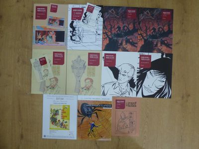 beaucoup de bandes dessinées sur la table