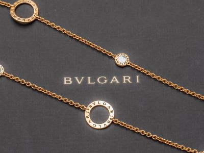 Bracelet Bvlgari plaqué or 18 carats serti de diamants
